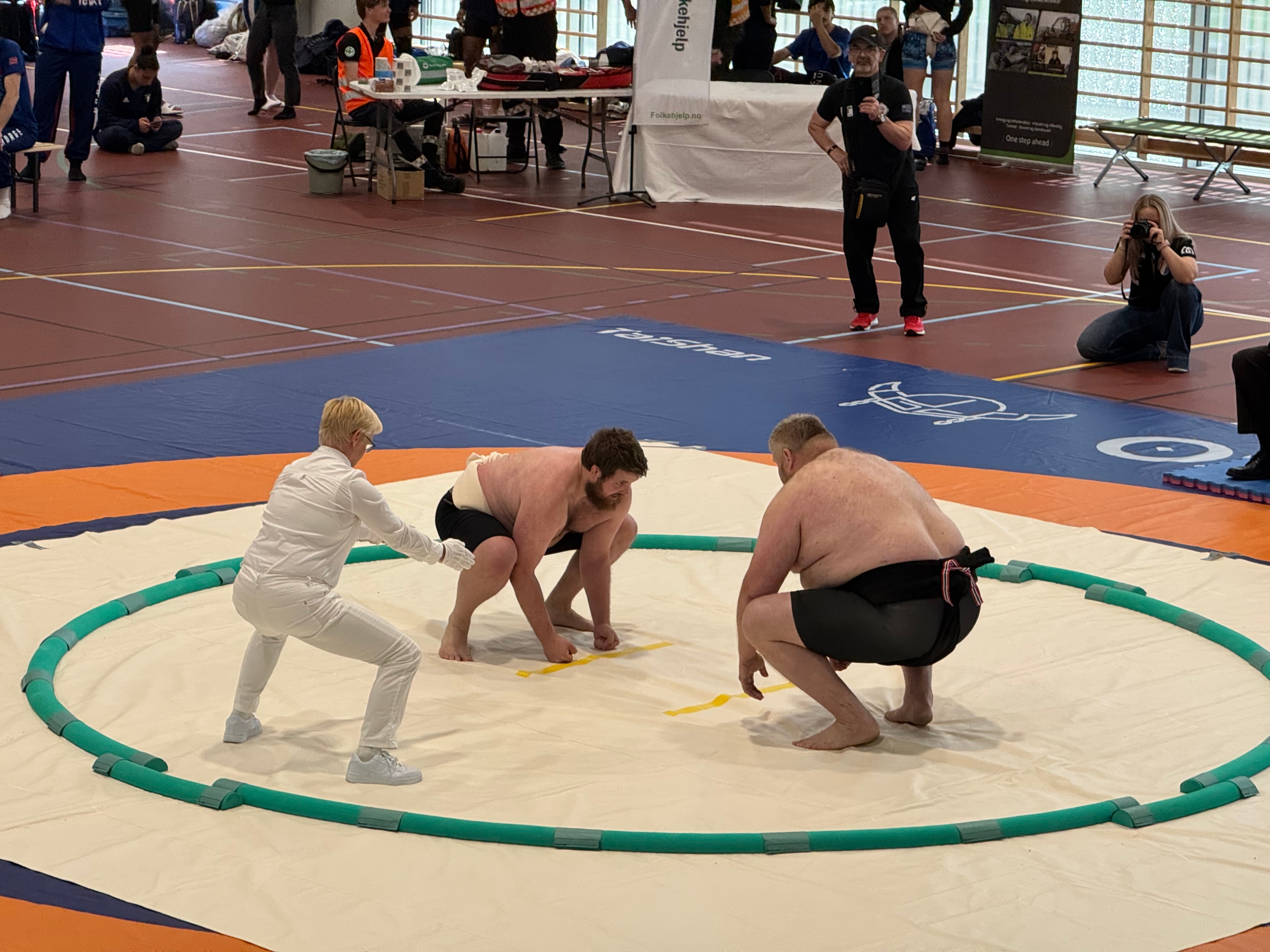 Sumo-bryting på øverste europeiske nivå (foto: Roy Ellingsen/Venturis)