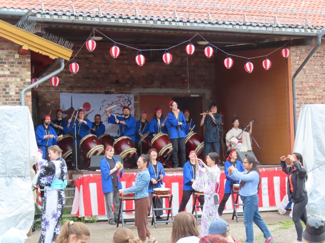 Taiko performance